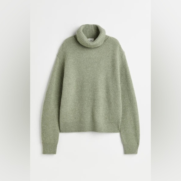 H&M Sage Green Knit Sweater - Picture 1 of 3